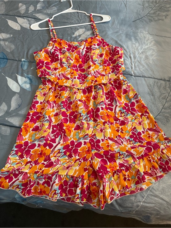 Pants - EUC Floral Romper - Bright Pink & Orange UNBRANDED Sz L